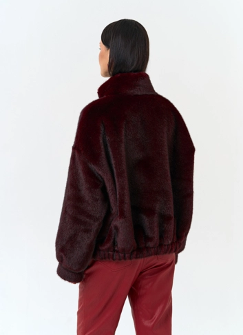 Женская шуба из эко меха фото