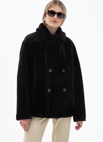 Женская двухсторонняя дубленка из эко кожи с английским воротником