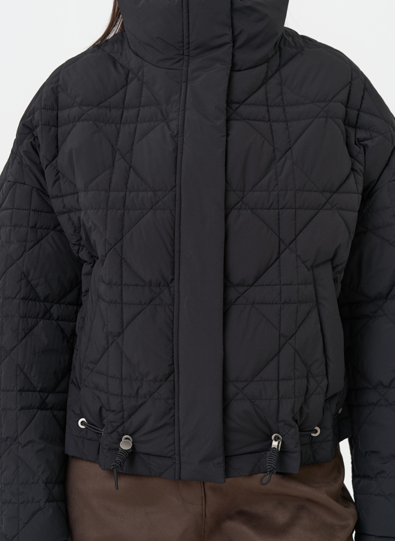 Короткая куртка с воротником стойкой