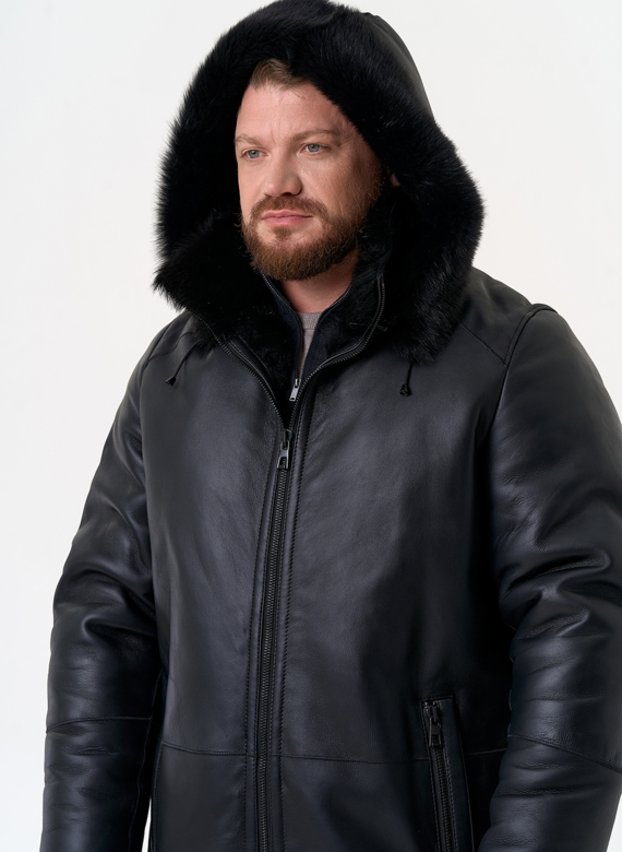 Мужская дубленка черного цвета с капюшоном Мужская дубленка черного цвета с капюшоном