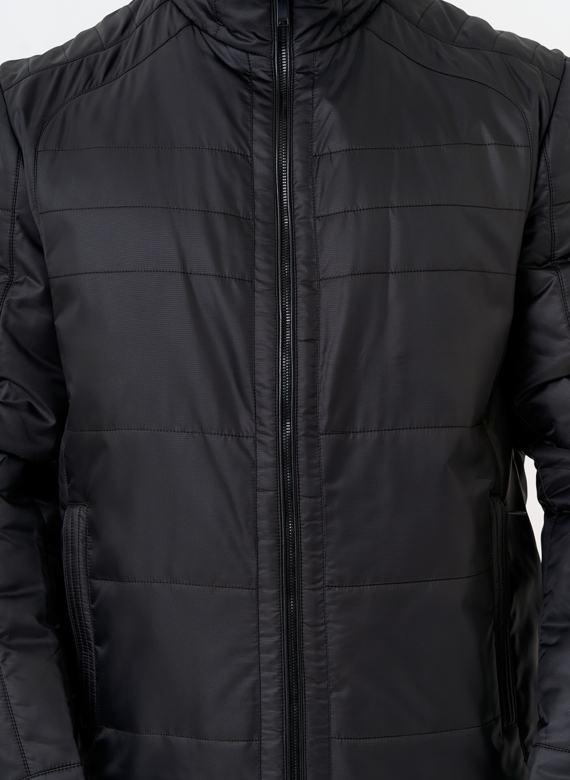 Мужская куртка с воротником стойкой Мужская куртка с воротником стойкой