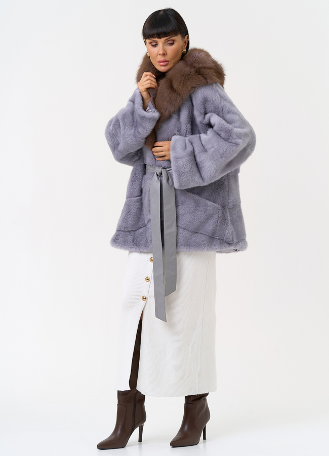 Женская шуба из меха норки с капюшоном из меха куницы модель № 27580 универмаг малина