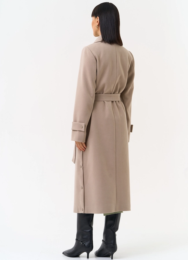 фото Женское пальто с английским воротником модель № 31558
