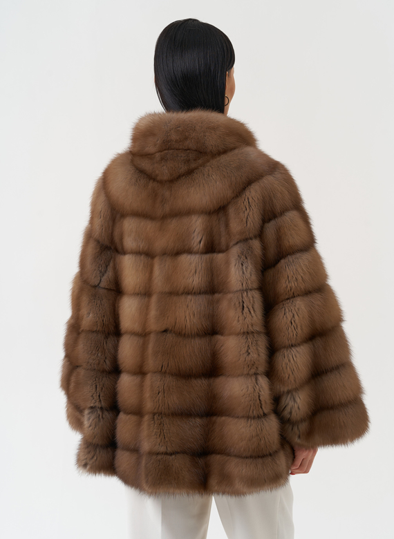 Шуба из куницы с воротником стойка