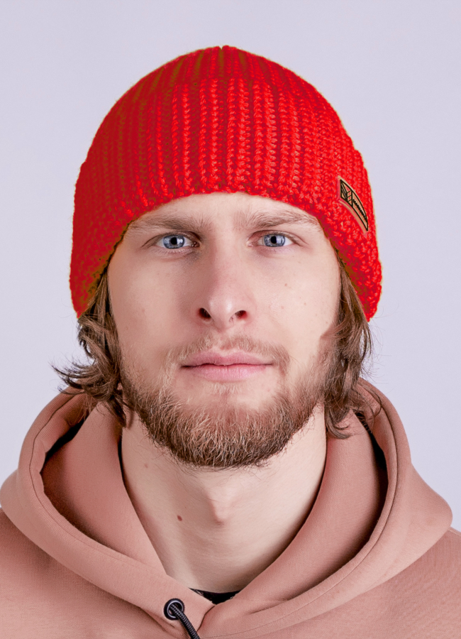 Шапка мужская  модель № 79359 меха малина