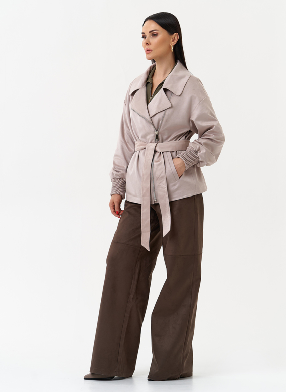 Женская куртка из эко замши с поясом