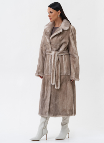 Длинная светлая норковая шуба