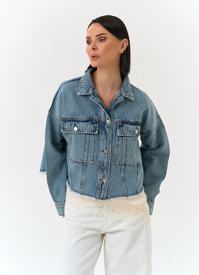 Женская джинсовая куртка со стразами модель № 33127 в кредит