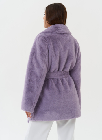 Укороченное пальто из эко меха 