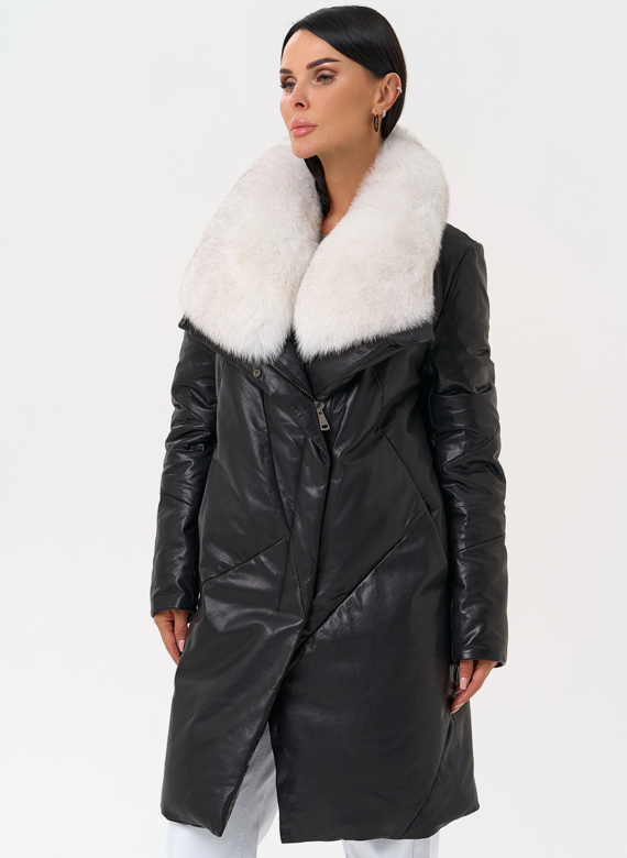 Пуховик из натуральной кожи с меховым воротником