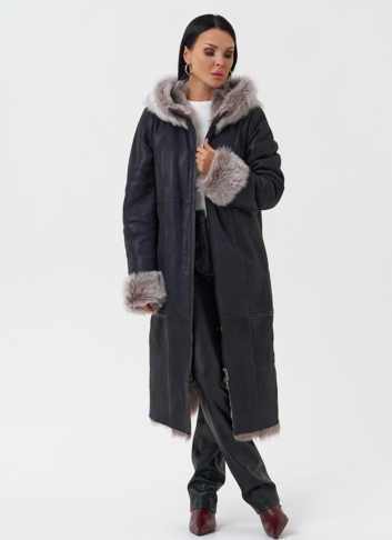 Дубленка с отделкой из тосканы с капюшоном