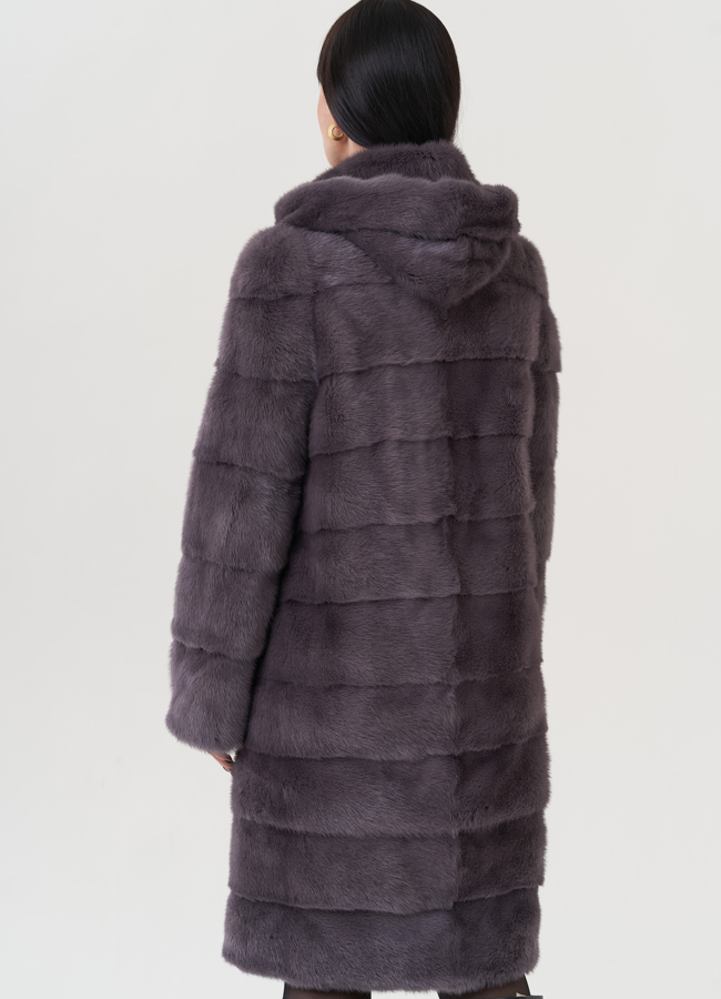 Шуба из норки с капюшоном  модель № 25896 универмаг малина