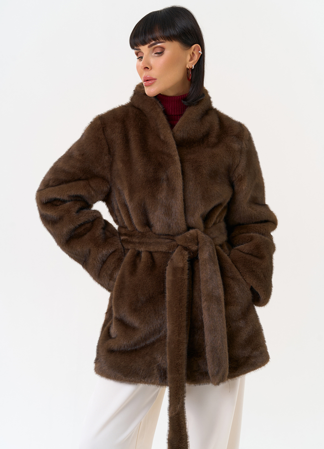 Женская шуба из эко меха с поясом модель № 31252 в кредит