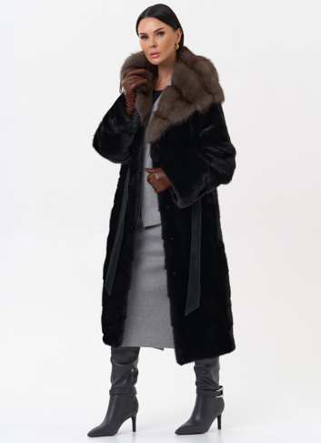 Норковая шуба с капюшоном из меха куницы