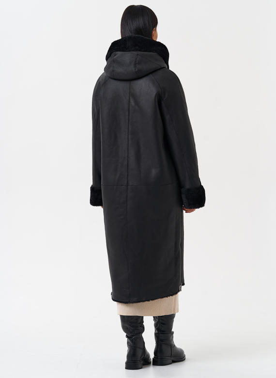 Натуральная дубленка с капюшоном