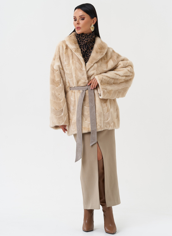 Женская шуба из меха норки