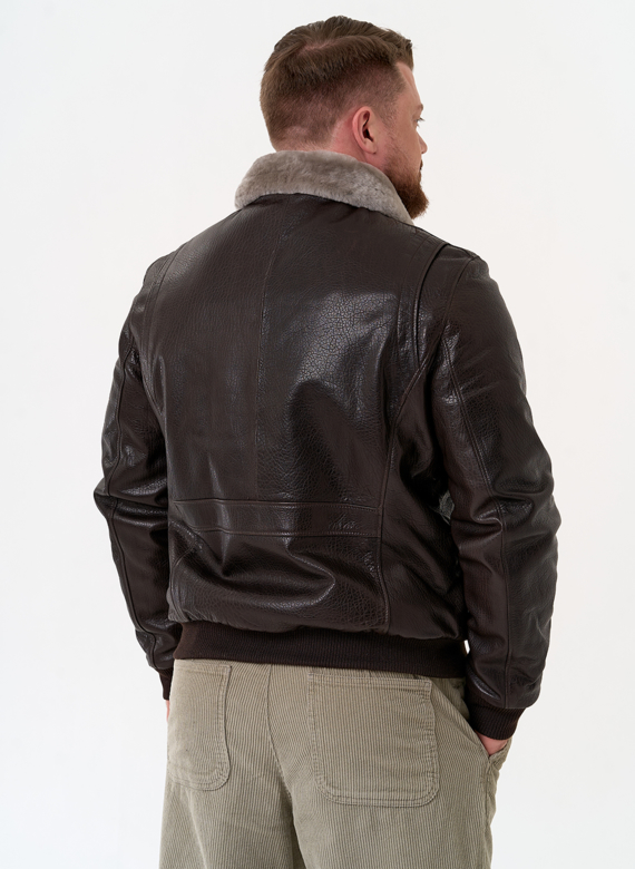 Мужская дубленка коричневого цвета Мужская дубленка коричневого цвета