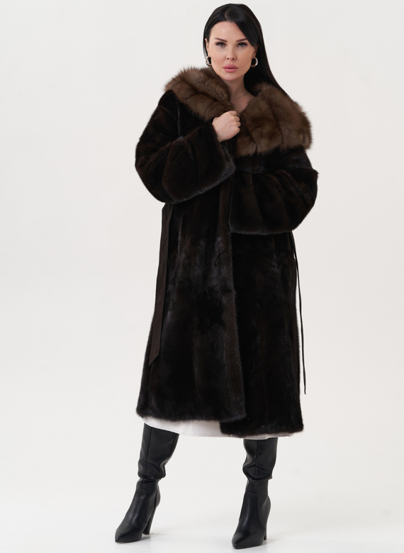 Норковая шуба с отделкой из меха куницы