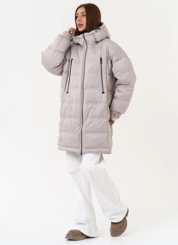 Женский светлый пуховик с капюшоном