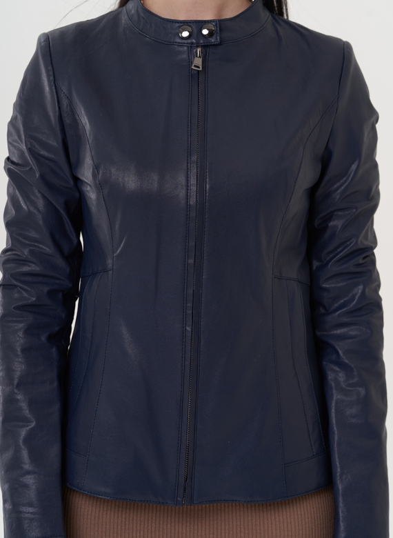 Кожаная куртка "мото" синего цвета