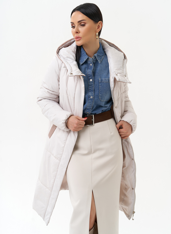 Женское утепленное полупальто с капюшоном