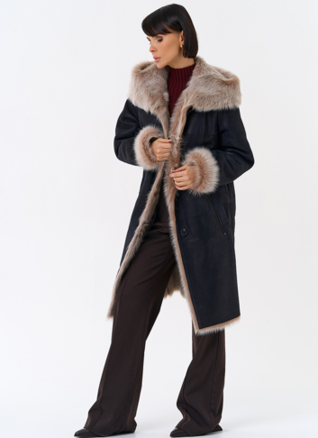 Женская натуральная дубленка с капюшоном