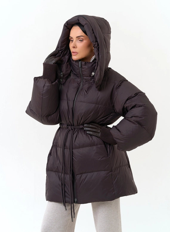 Женский пуховик с капюшоном фото