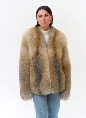 Шуба из меха лисы