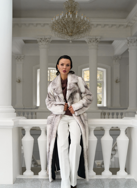 Длинная шуба из норки крестовки cross