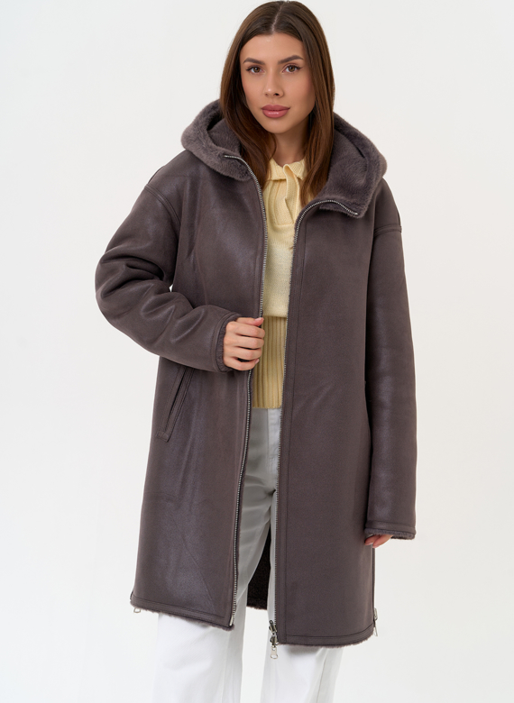 Женская двухсторонняя дубленка из эко замши с капюшоном