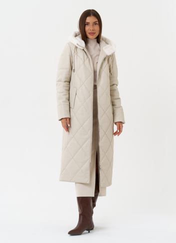 Женский стеганый пуховик из эко кожи с капюшоном