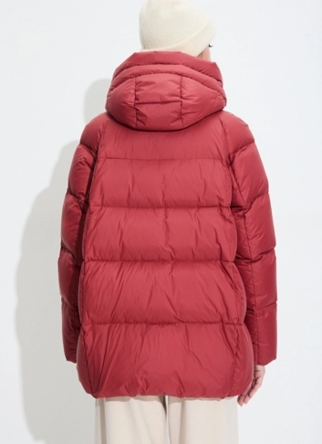 Женский пуховик с капюшоном фото