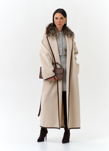 Женское длинное пальто с отделкой из меха лисы
