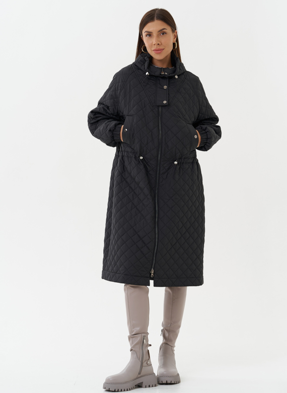Женское стеганое пальто черного цвета