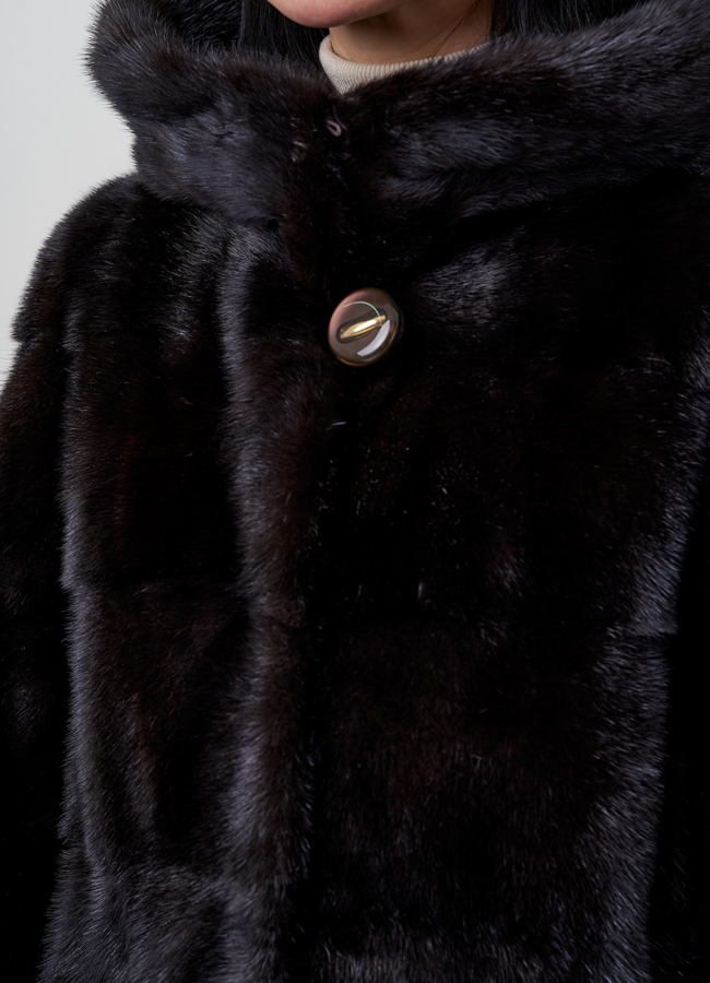 Шуба из норки модель № 24725 в рассрочку