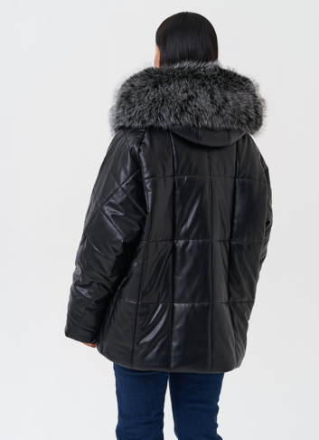 Пуховик из эко кожи с капюшоном из эко меха 