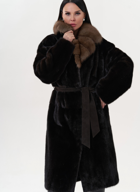 Шуба из норки с воротником из куницы