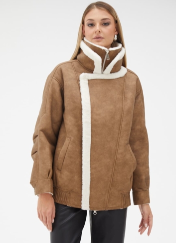 Женская дубленка из эко кожи с воротником стойкой