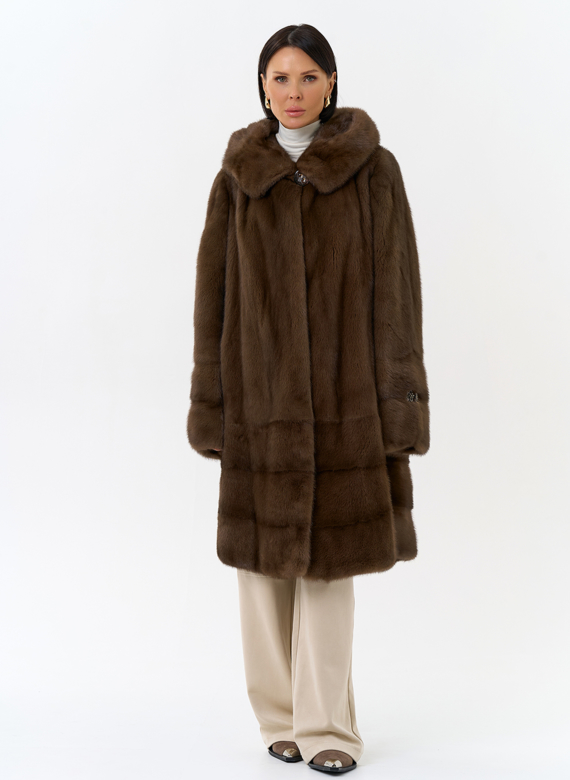 Шуба из меха норки с капюшоном