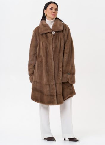 Шуба бежевого цвета из норки