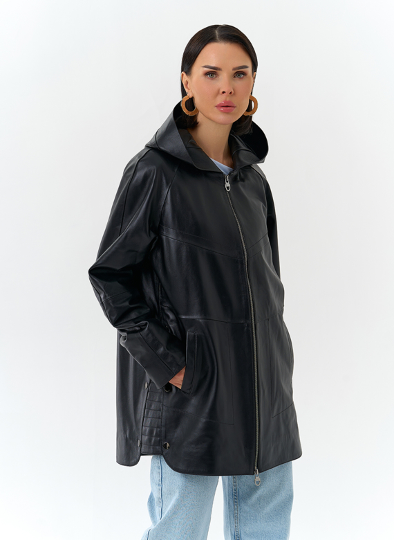 Женская куртка из натуральной кожи с капюшоном