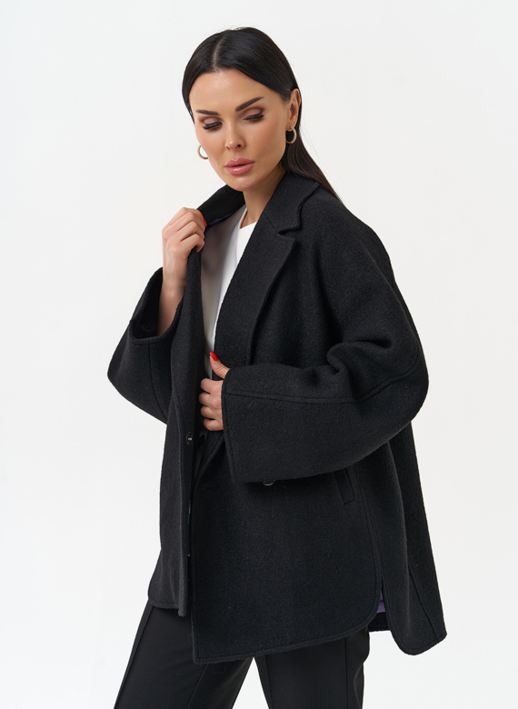 Укороченное пальто с английским воротником