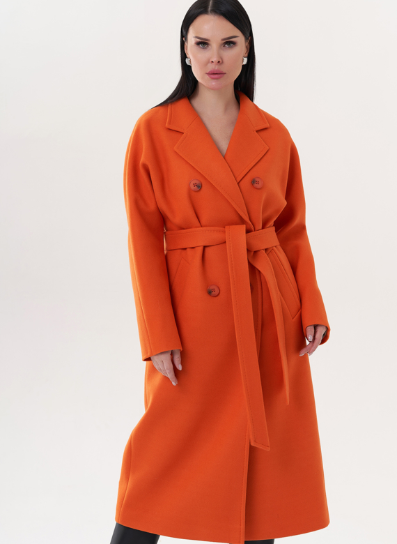 Женское пальто в оранжевом цвете