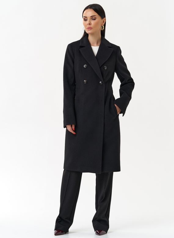 Женское двубортное пальто с поясом