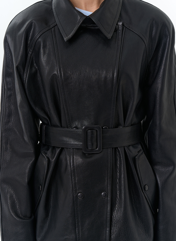 Женская куртка из натуральной кожи  с поясом