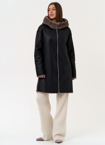 Женская двухсторонняя дубленка из эко замши с капюшоном