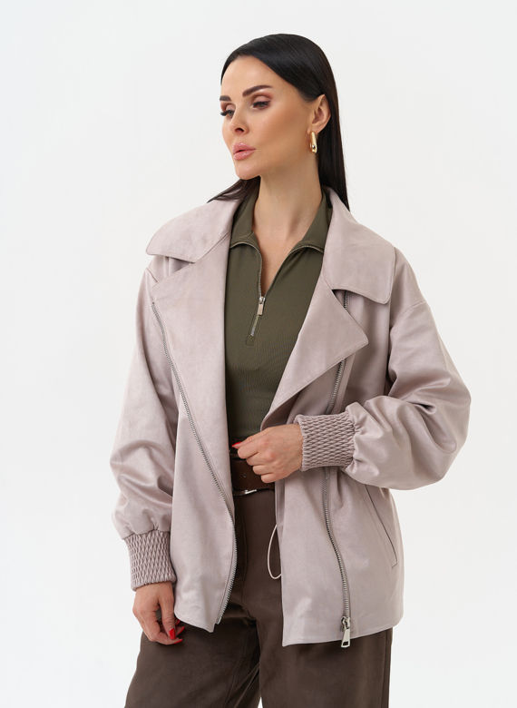 Женская куртка из эко замши с поясом