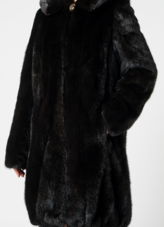 Норковая шуба с капюшоном модель № 25929 в рассрочку