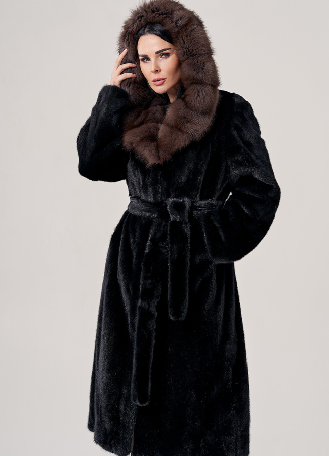 Шуба из норки с капюшоном  модель № 25003 меха малина