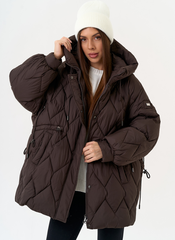 Женский пуховик с капюшоном коричневого цвета